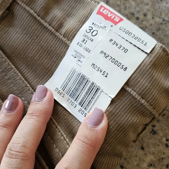 Vintage LEVIS 519 Corduroy Tan Straight Leg Pants 30X31 NWT
